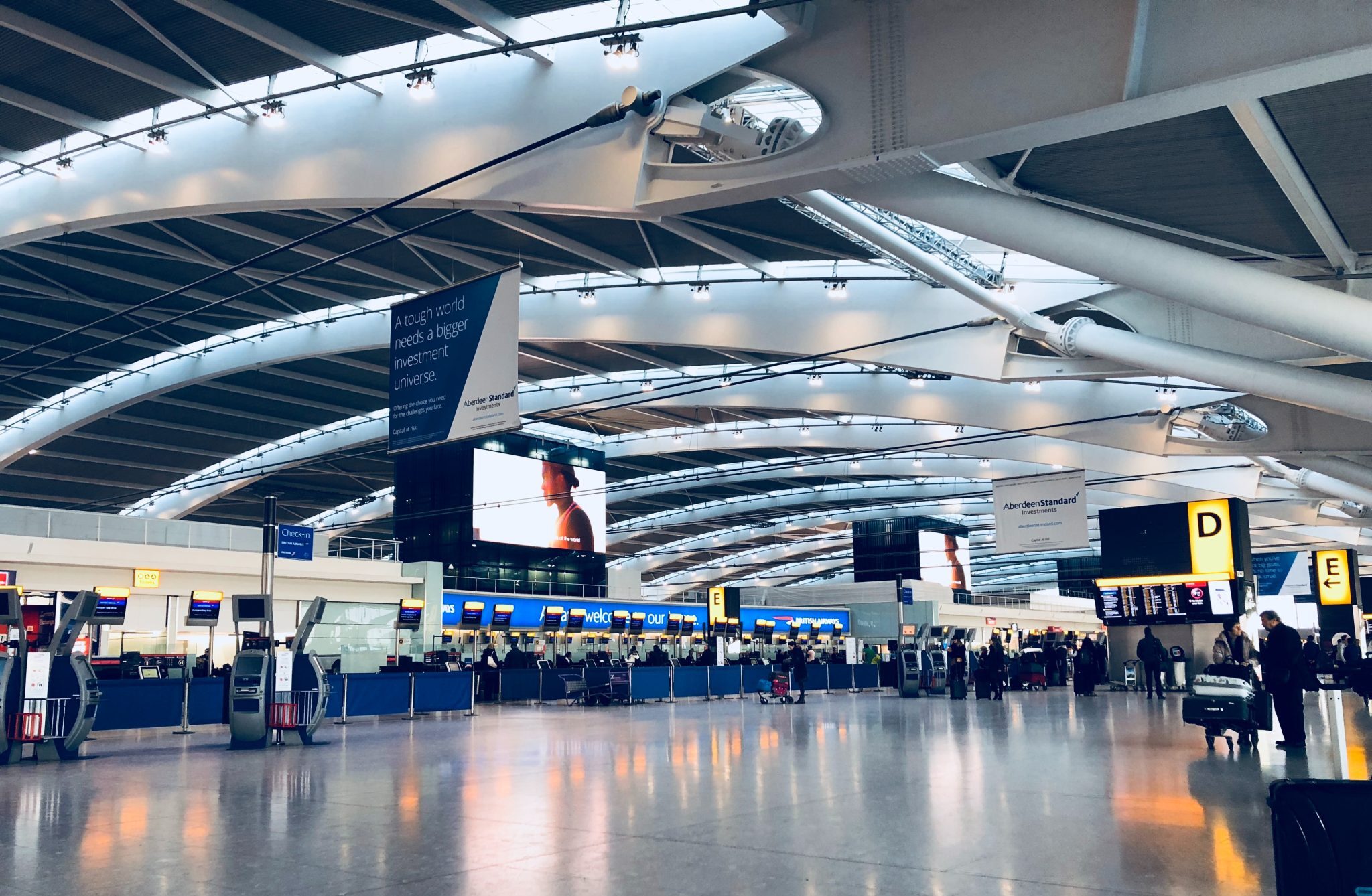 Heathrow Terminal 2 Pick-up Point - Britway Airport Transfer