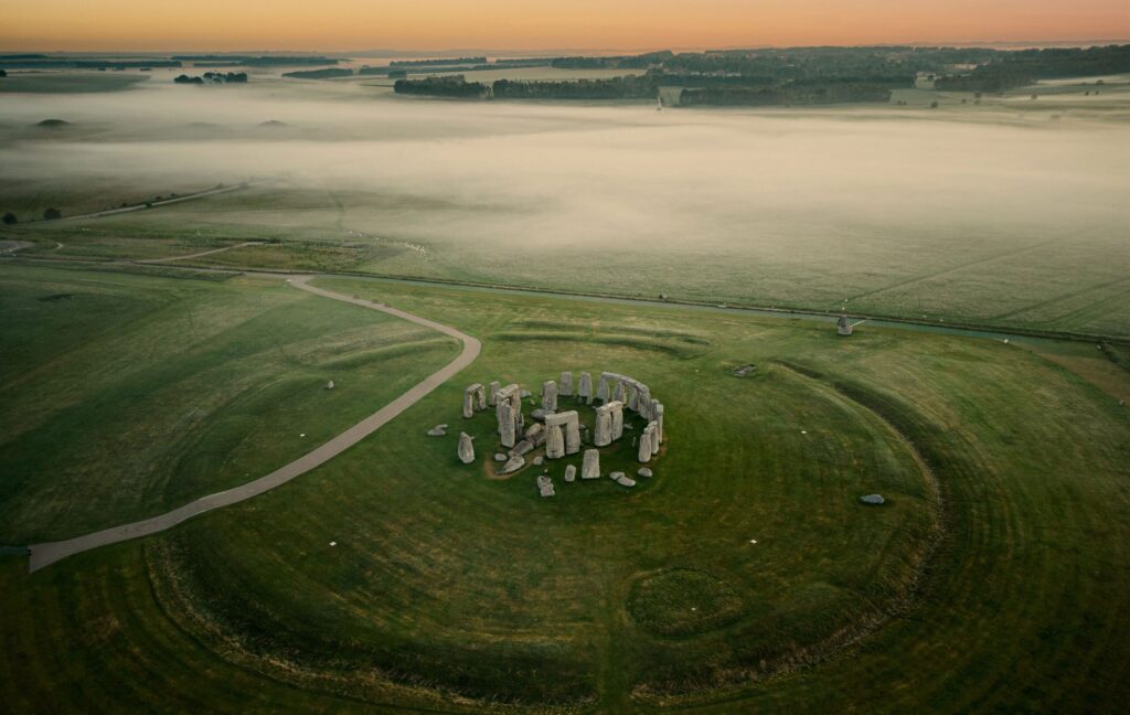 An Introduction to Stonehenge