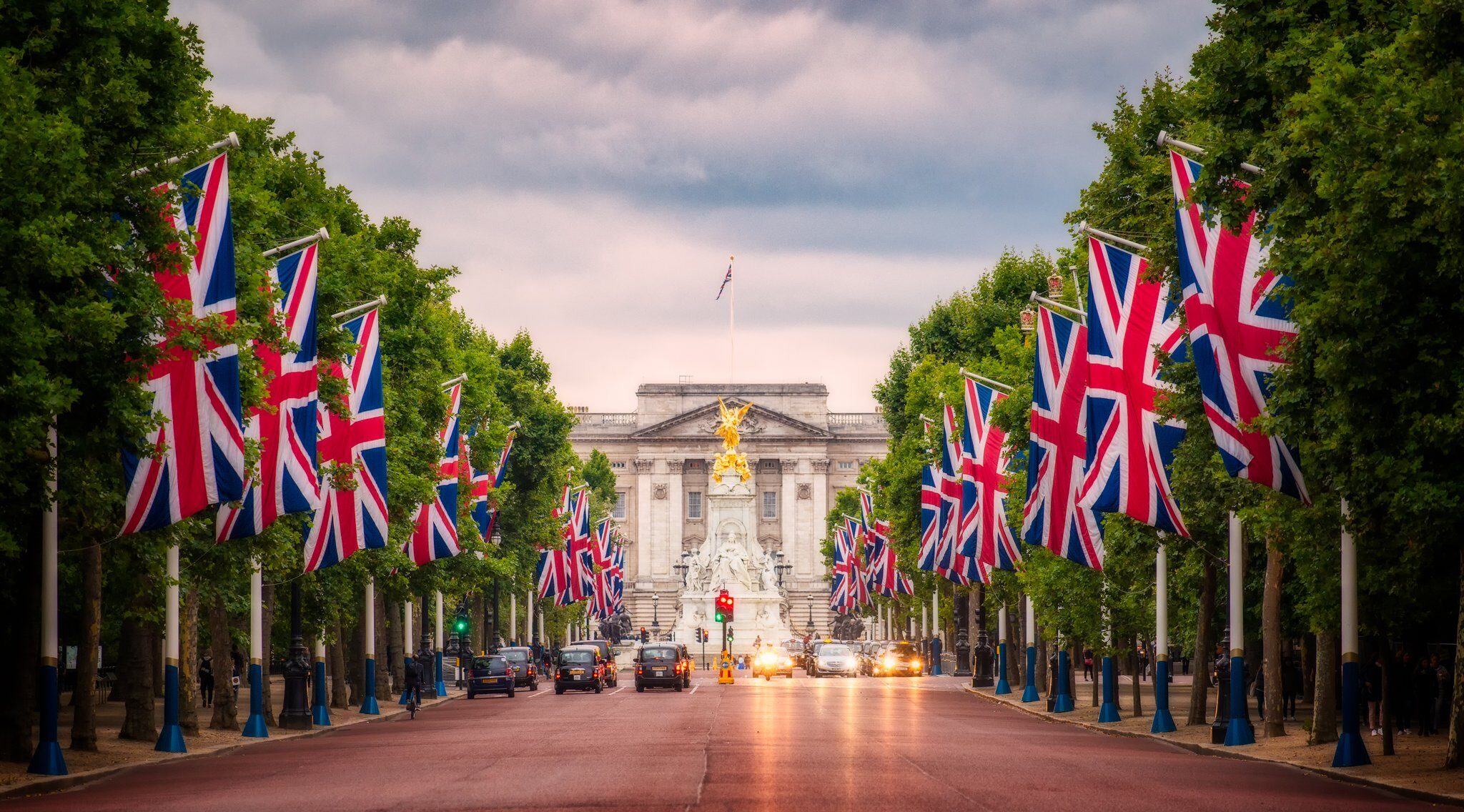 Buckingham Palace Guide for Visitors